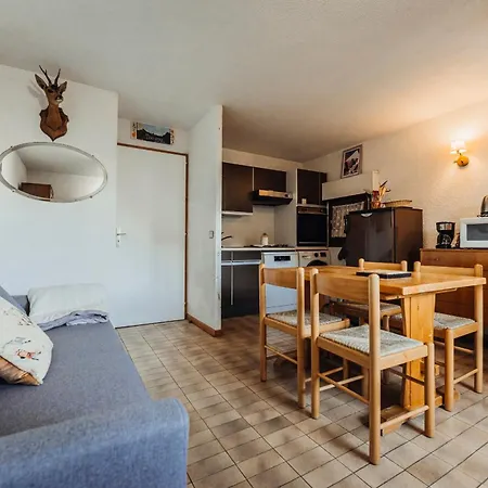 Apartament Demi-lune Furnished Flat Demi-Quartier